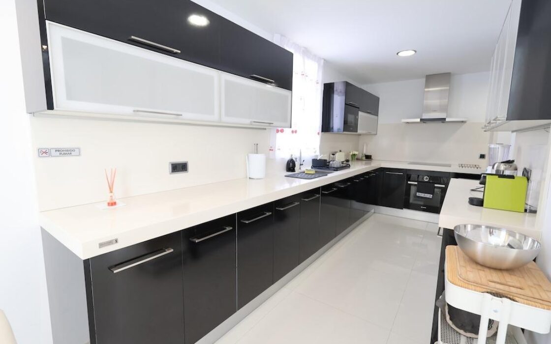 Дом в Кабо Роиг с террасой и частным бассейном 222 кв.м