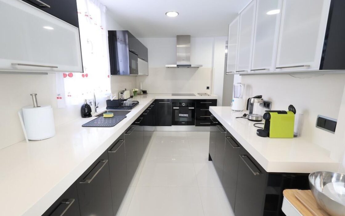 Дом в Кабо Роиг с террасой и частным бассейном 222 кв.м