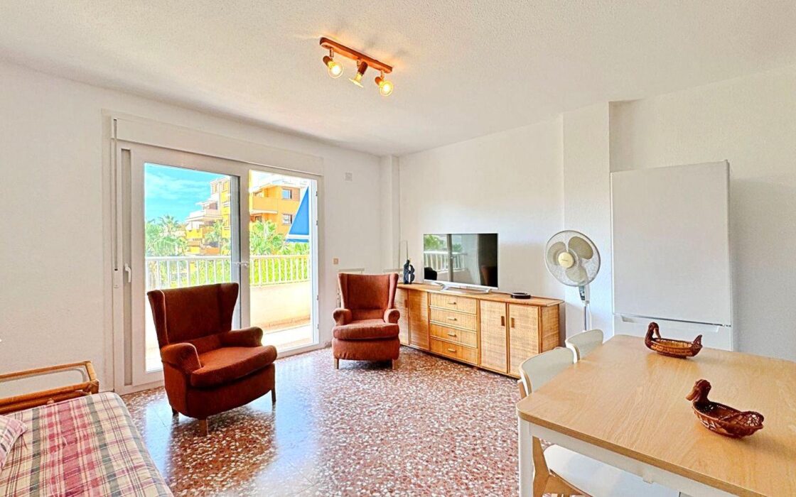 Апартаменти в Торрев’єсі біля моря 64 кв.м з видом на море