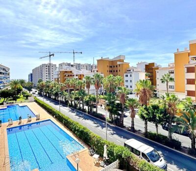 Апартаменти в Торрев’єсі біля моря 64 кв.м з видом на море