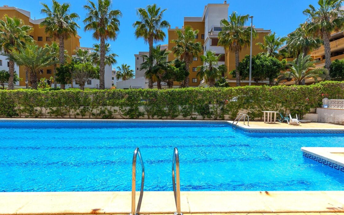 Апартаменти в Торрев’єсі біля моря 64 кв.м з видом на море