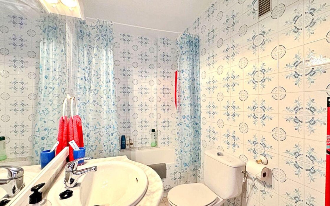 Апартаменти в Торрев’єсі біля моря 64 кв.м з видом на море