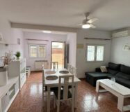 Уютный таунхаус с солярием у озера в Торревьехе 73 кв.м