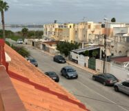 Уютный таунхаус с солярием у озера в Торревьехе 73 кв.м