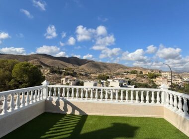 Окремий шале в Кампелло 246 кв.м з видом на море