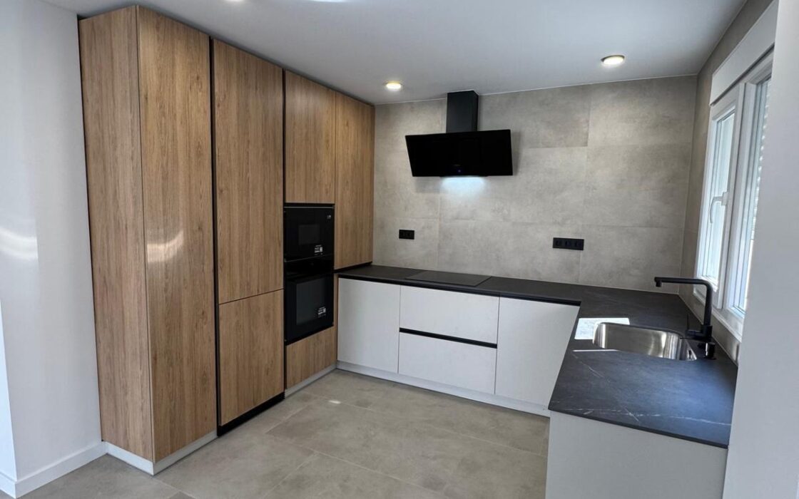 Окремий шале в Кампелло 246 кв.м з видом на море