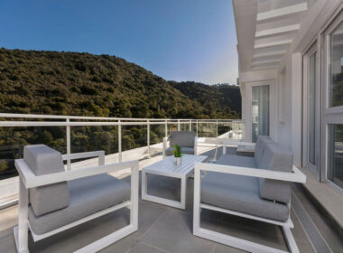 Пентхаус с террасой в Бенахависе 139 кв.м с мебелью