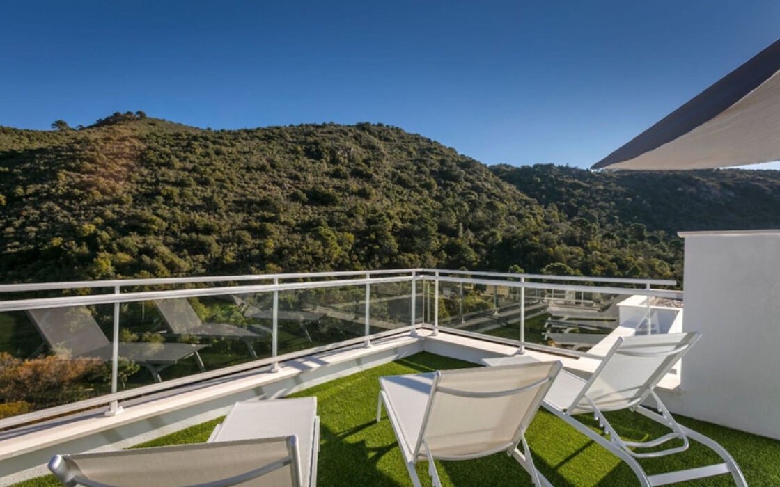 Пентхаус с террасой в Бенахависе 139 кв.м с мебелью