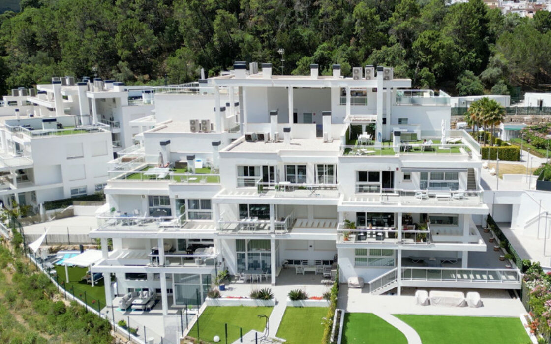 Пентхаус с террасой в Бенахависе 139 кв.м с мебелью