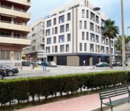 Апартаменты в Торревьехе 40 кв.м у моря с террасой