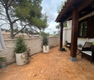 Суміжний будинок в Сьерра-Кортина з терасою 140 кв.м