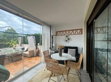 Суміжний будинок в Сьерра-Кортина з терасою 140 кв.м