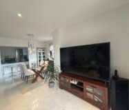 Суміжний будинок в Сьерра-Кортина з терасою 140 кв.м