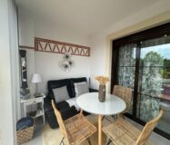 Суміжний будинок в Сьерра-Кортина з терасою 140 кв.м