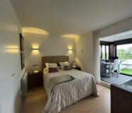 Суміжний будинок в Сьерра-Кортина з терасою 140 кв.м