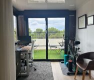 Суміжний будинок в Сьерра-Кортина з терасою 140 кв.м