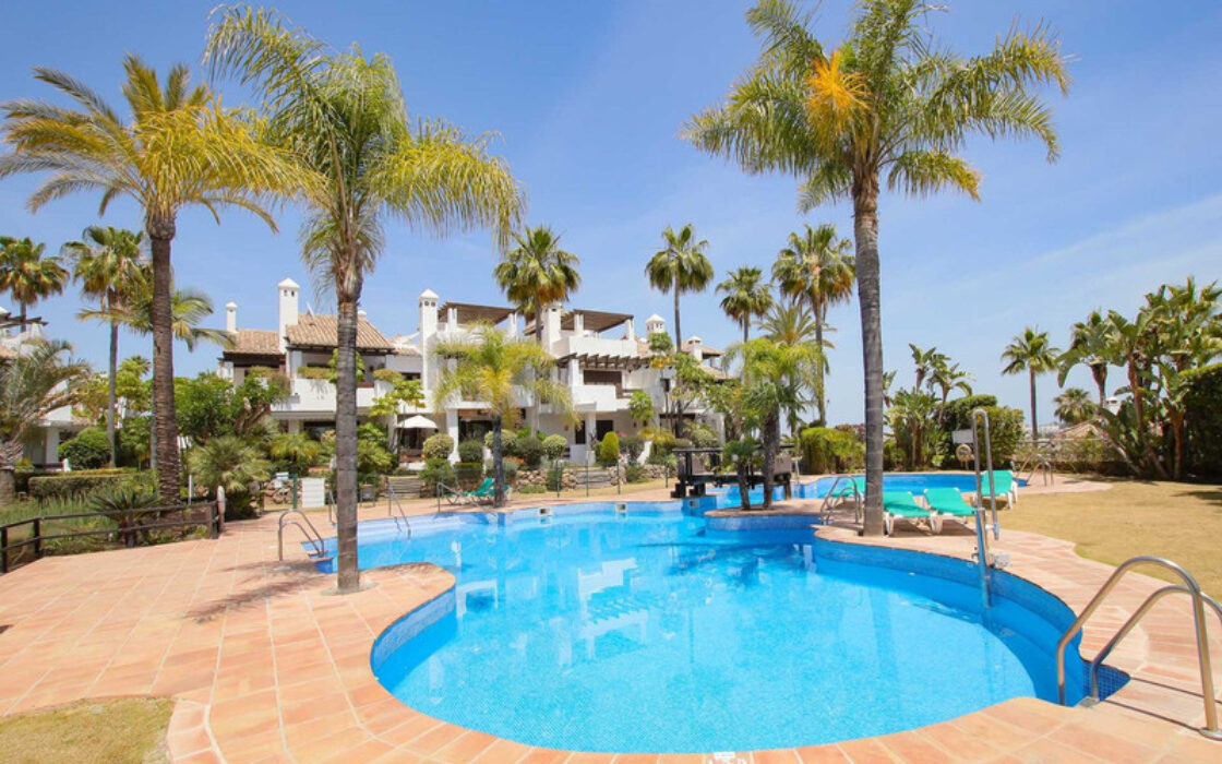 Таунхаус с террасой в Бенахависе 180 кв.м на 4 комнаты