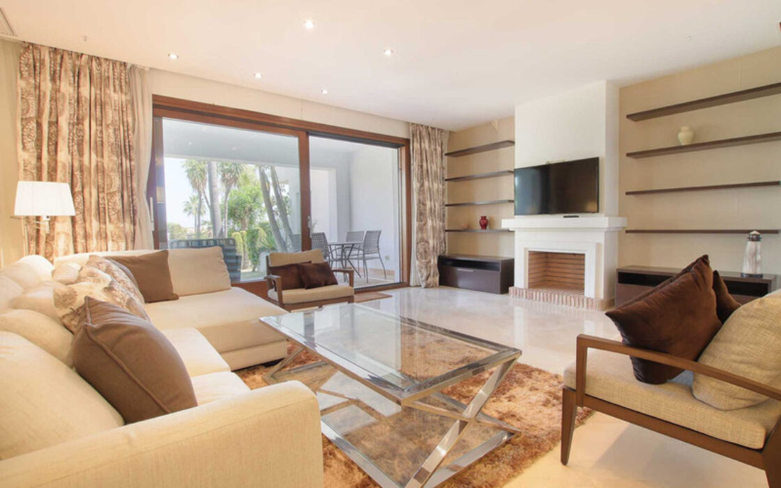 Таунхаус с террасой в Бенахависе 180 кв.м на 4 комнаты