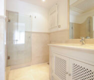 Таунхаус с террасой в Бенахависе 180 кв.м на 4 комнаты