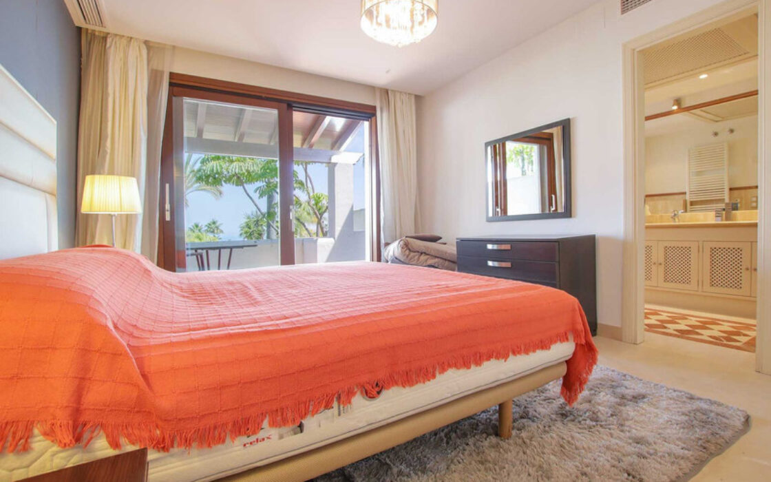 Таунхаус с террасой в Бенахависе 180 кв.м на 4 комнаты