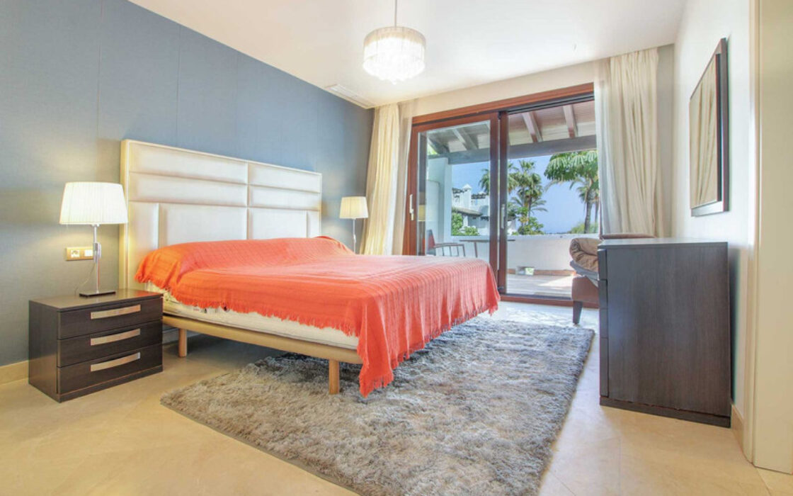 Таунхаус с террасой в Бенахависе 180 кв.м на 4 комнаты