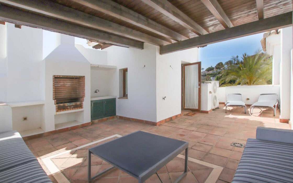 Таунхаус с террасой в Бенахависе 180 кв.м на 4 комнаты