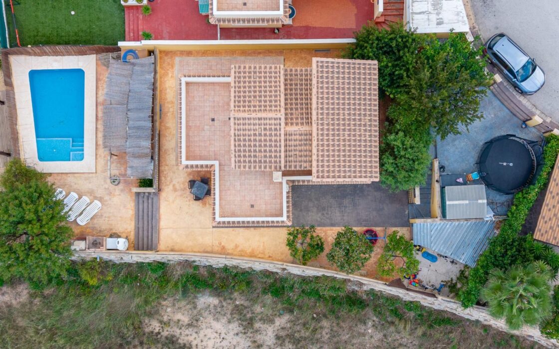 Будинок в Полопі з терасою та басейном, 113 кв.м, 4 кімнати