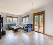 Будинок в Полопі з терасою та басейном, 113 кв.м, 4 кімнати