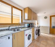 Будинок в Полопі з терасою та басейном, 113 кв.м, 4 кімнати