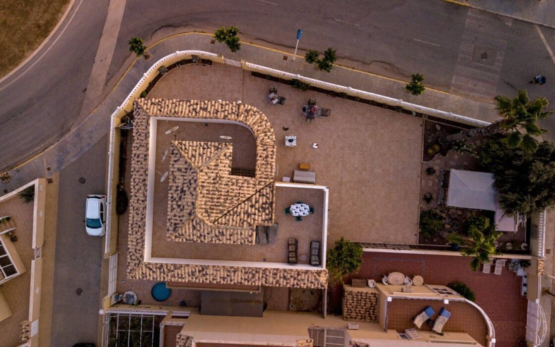 Дом в Торревьехе 338 кв.м с джакузи и бассейном