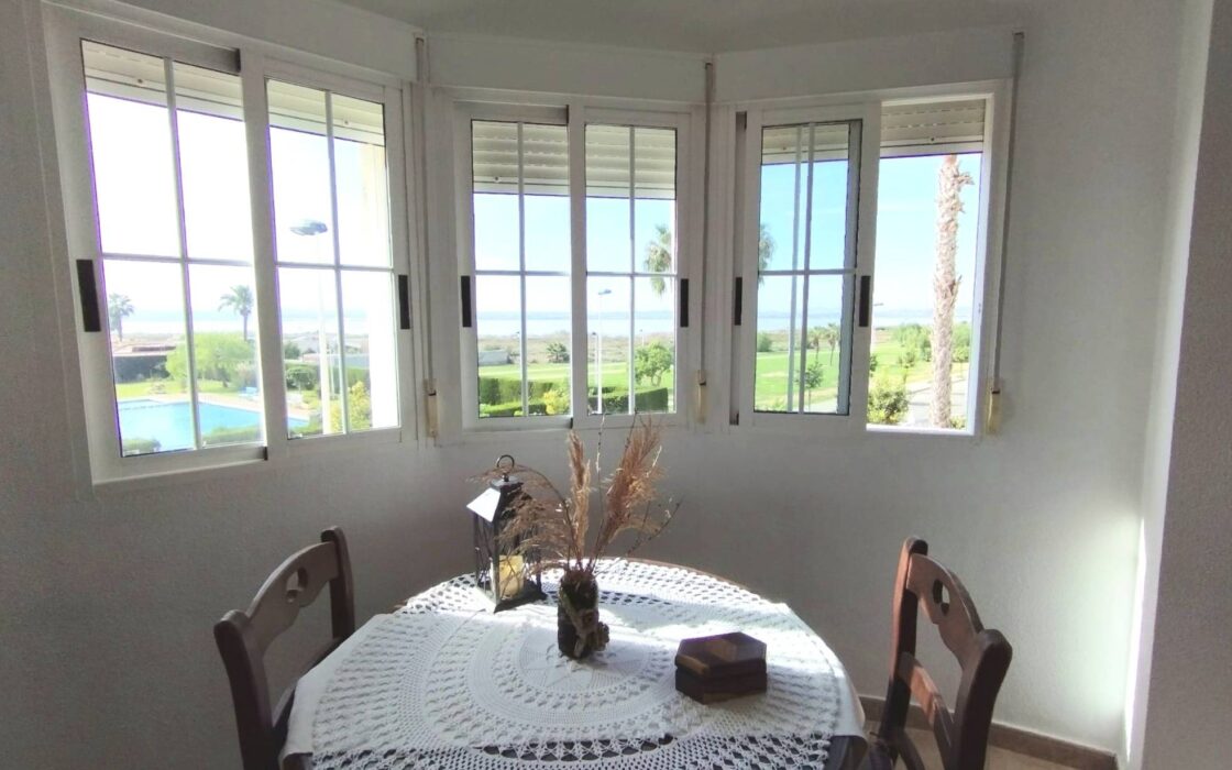 Дом в Торревьехе 338 кв.м с джакузи и бассейном