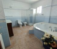 Дом в Торревьехе 338 кв.м с джакузи и бассейном