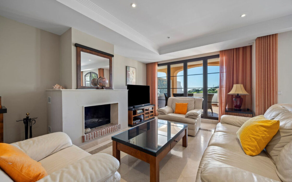 Таунхаус с террасой в Los Arqueros, 264 кв.м, 4 комнаты