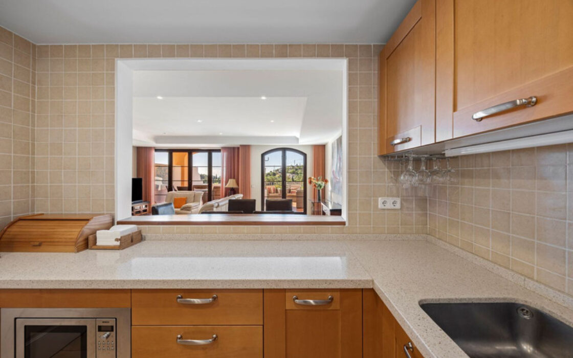 Таунхаус с террасой в Los Arqueros, 264 кв.м, 4 комнаты