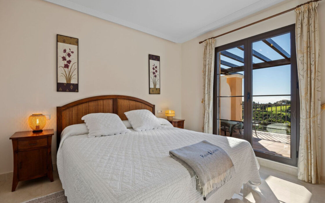 Таунхаус с террасой в Los Arqueros, 264 кв.м, 4 комнаты