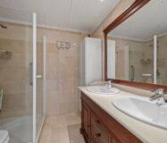 Таунхаус с террасой в Los Arqueros, 264 кв.м, 4 комнаты