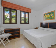 Таунхаус с террасой в Los Arqueros, 264 кв.м, 4 комнаты