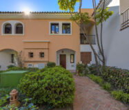 Таунхаус с террасой в Los Arqueros, 264 кв.м, 4 комнаты