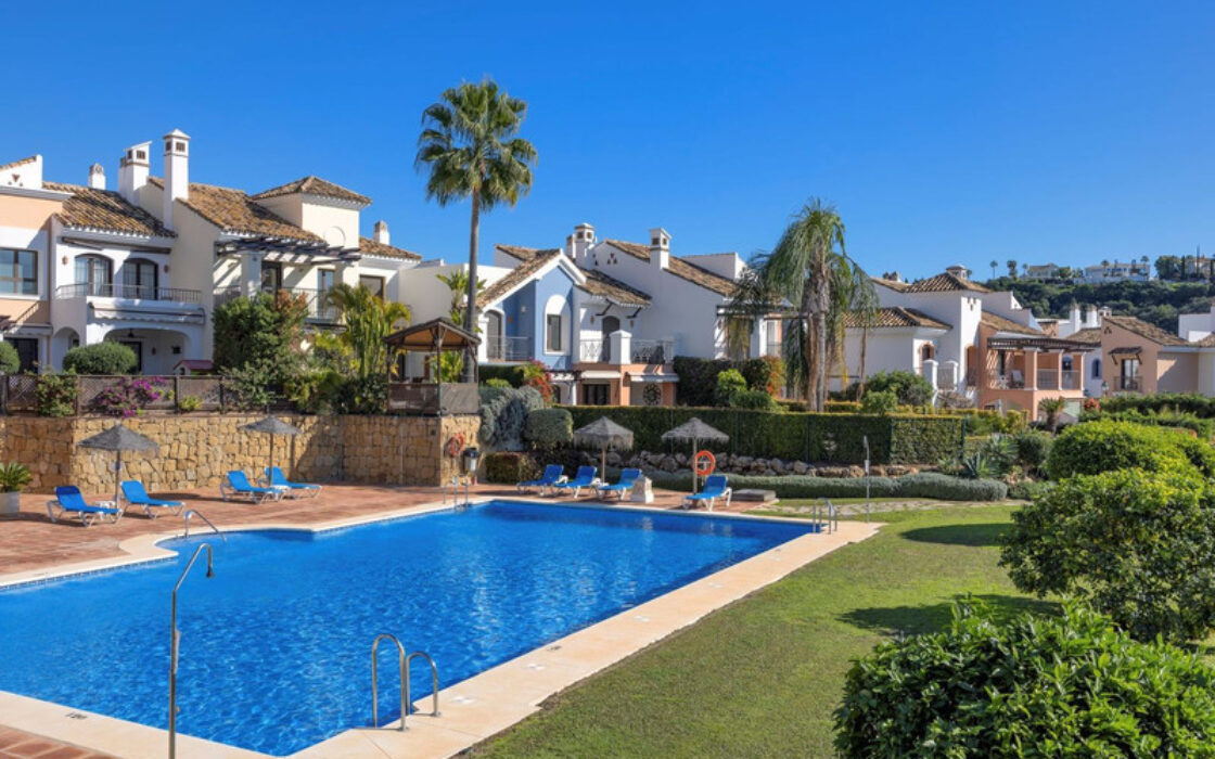 Таунхаус с террасой в Los Arqueros, 264 кв.м, 4 комнаты