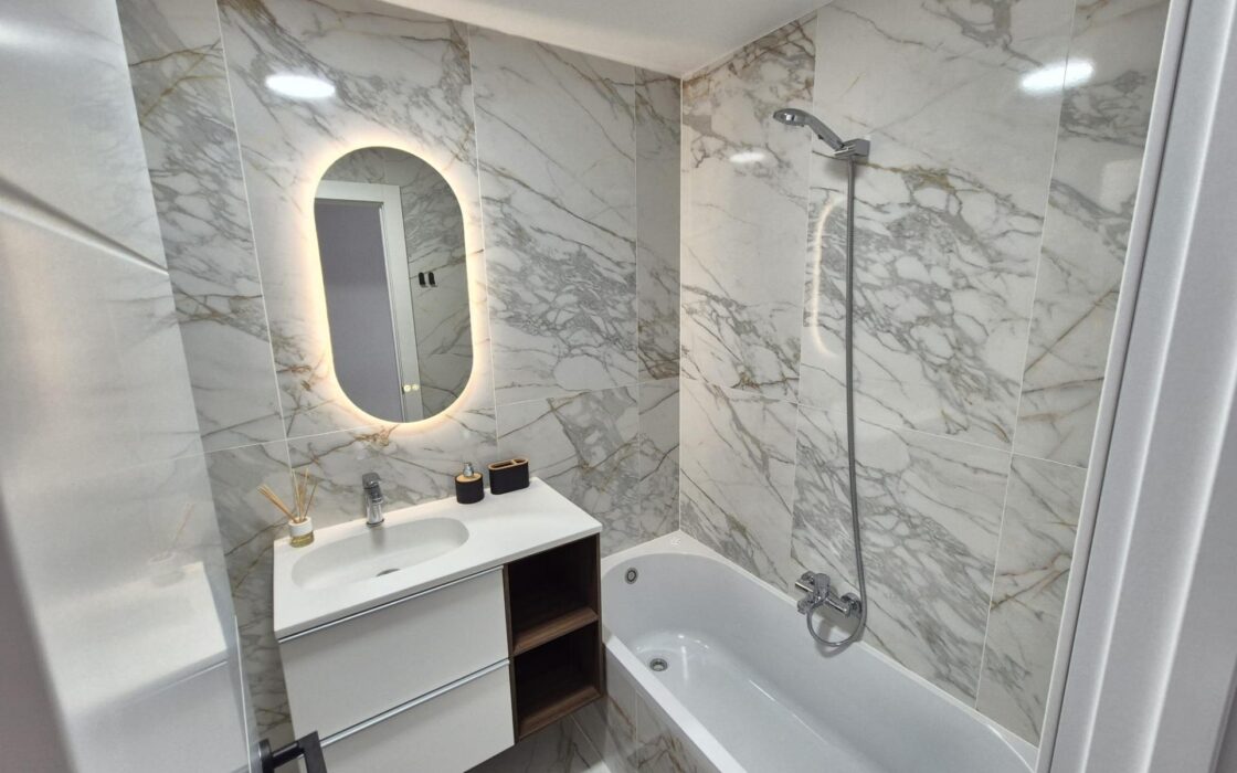 Отремонтированная квартира 90 кв.м у пляжа на Коста Бланке