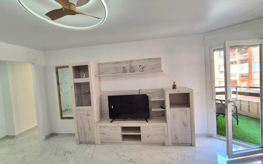 Отремонтированная квартира 90 кв.м у пляжа на Коста Бланке