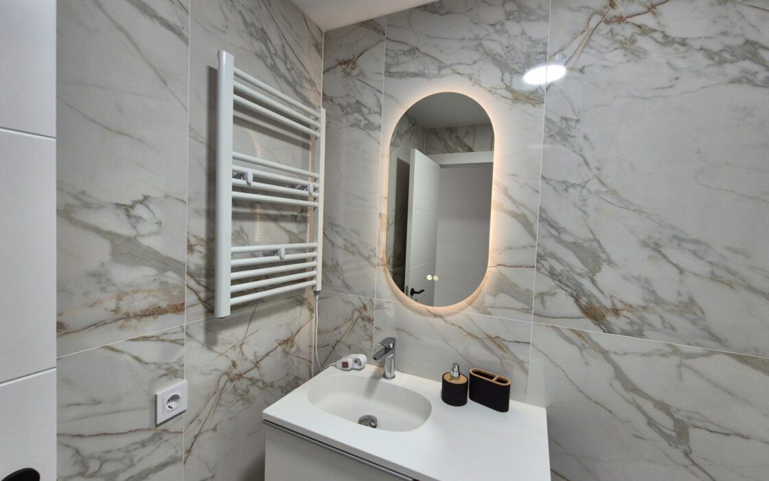 Отремонтированная квартира 90 кв.м у пляжа на Коста Бланке