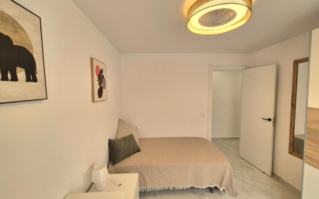 Отремонтированная квартира 90 кв.м у пляжа на Коста Бланке