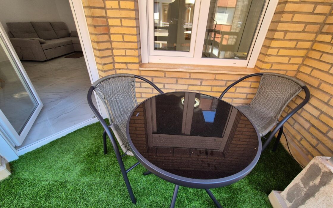 Отремонтированная квартира 90 кв.м у пляжа на Коста Бланке