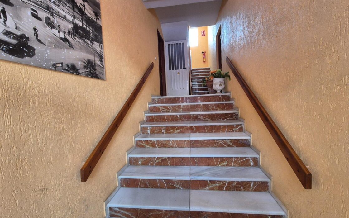 Отремонтированная квартира 90 кв.м у пляжа на Коста Бланке