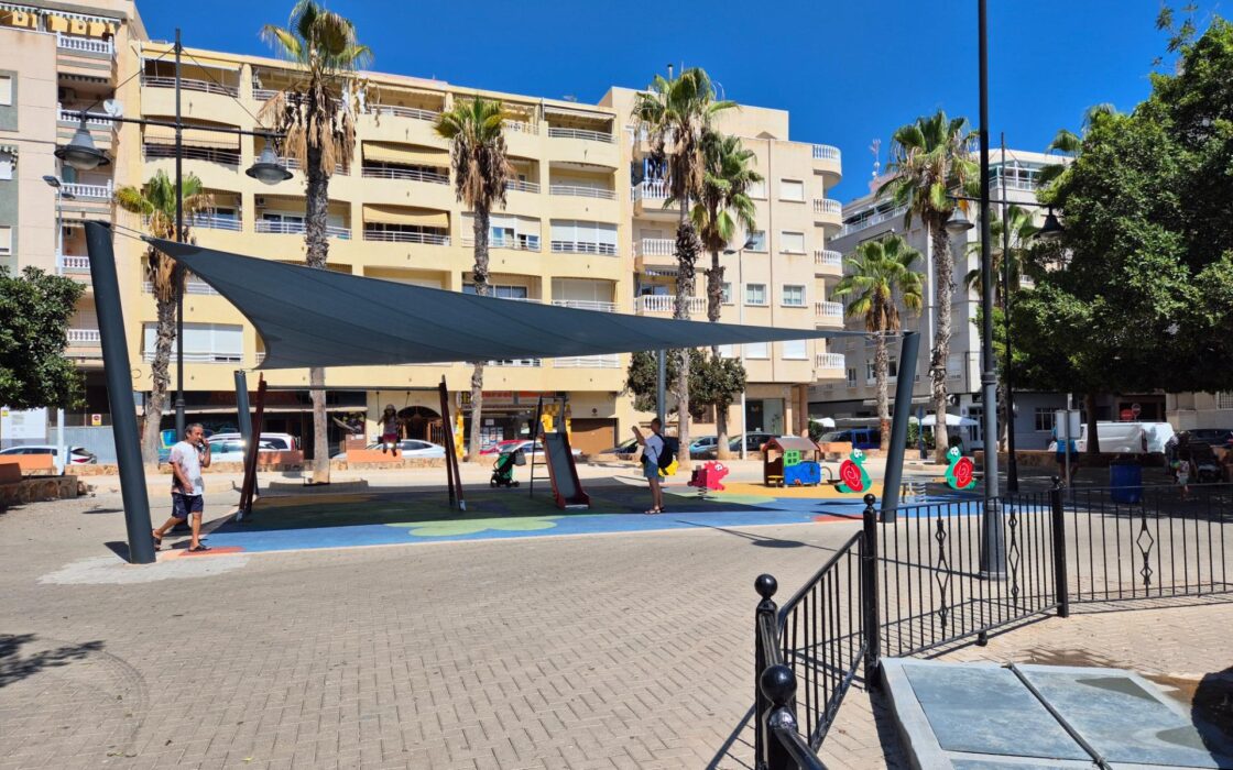 Отремонтированная квартира 90 кв.м у пляжа на Коста Бланке