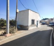 Будинок в Бенехусаре, 150 кв.м, для ремонту, хороше місцезнаходження