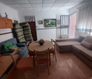 Будинок в Бенехусаре, 150 кв.м, для ремонту, хороше місцезнаходження