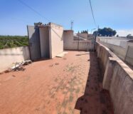 Будинок в Бенехусаре, 150 кв.м, для ремонту, хороше місцезнаходження