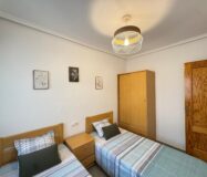 Квартира у моря в Торревьехе 57 кв.м с террасой и бассейном